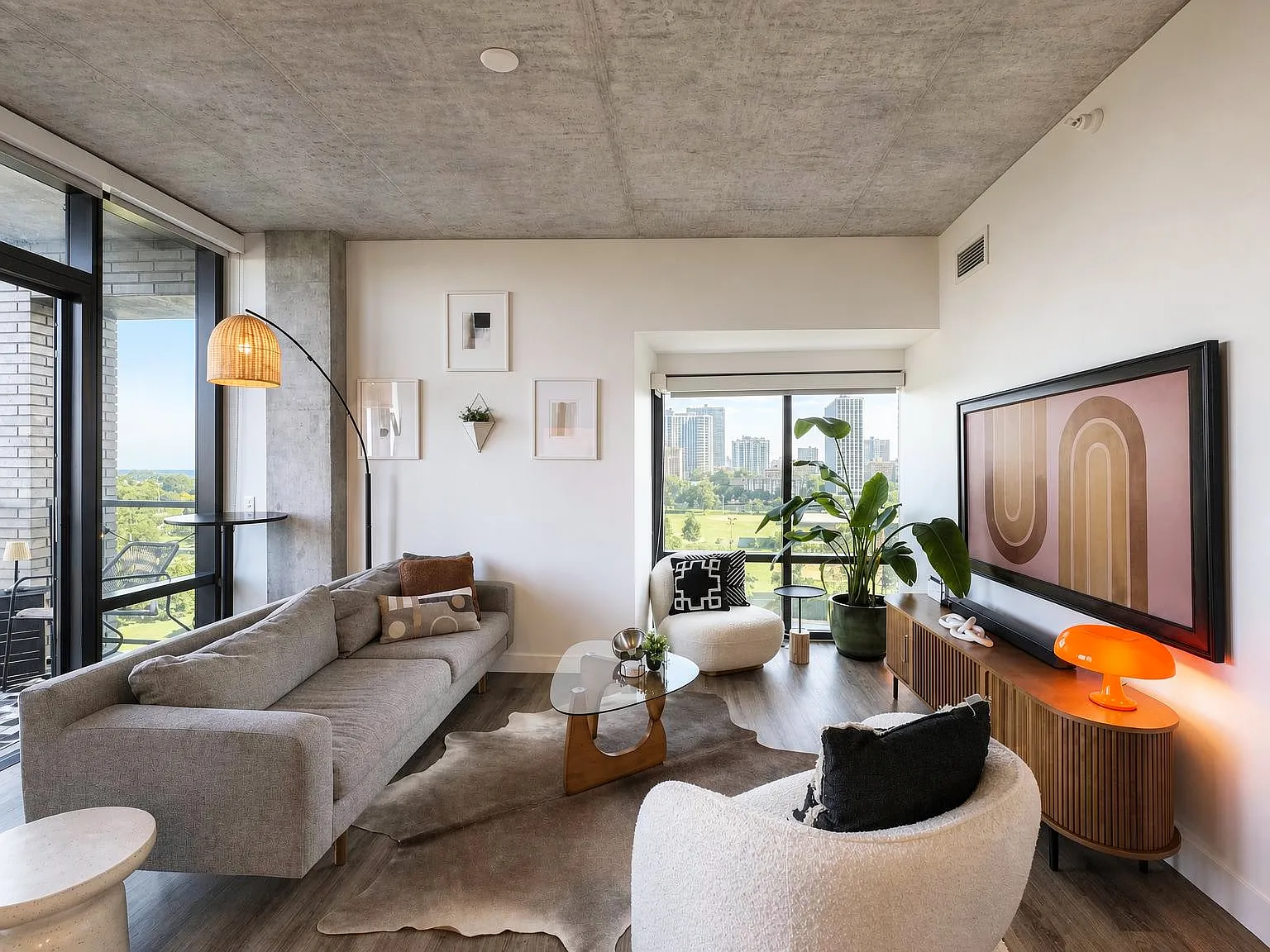 2 bed, 1074 sqft, $3,837 — Photo 4