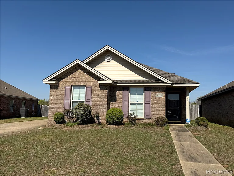 8220 Ryan Ridge Loop — Photo 1