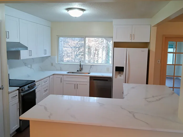 3982 Admiral Dr — Photo 4