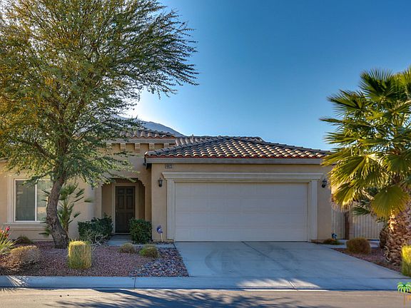 2nd image of 4023 Vista Dunes