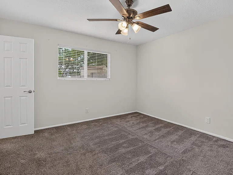 10501 Delicado Pl NE — Photo 18