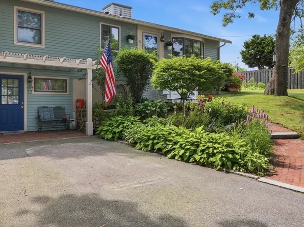 30 Crocker Rd, East Falmouth, MA 02536