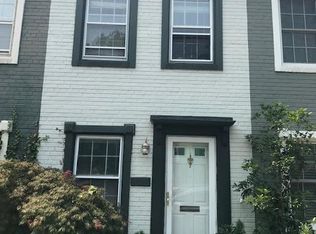 906 Pendleton St, Alexandria, VA 22314