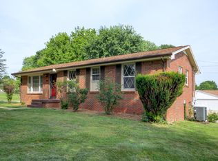 311 Dunbar Cave Rd, Clarksville, TN 37043