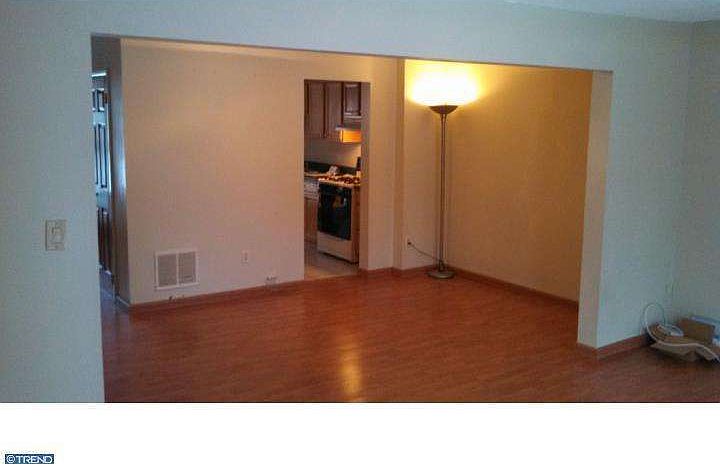 2nd image of 394 Bolton Rd
