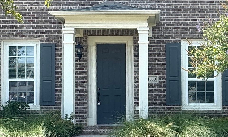 1st image of 1000 Marian Dr