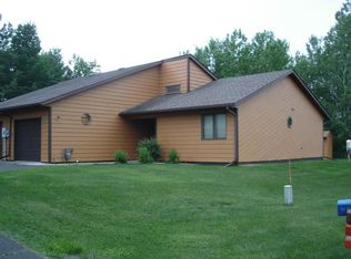 774 Meadow Dr, Hibbing, MN 55746