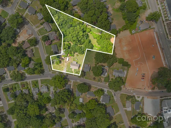 1318 Enderly Rd, Charlotte, NC 28208