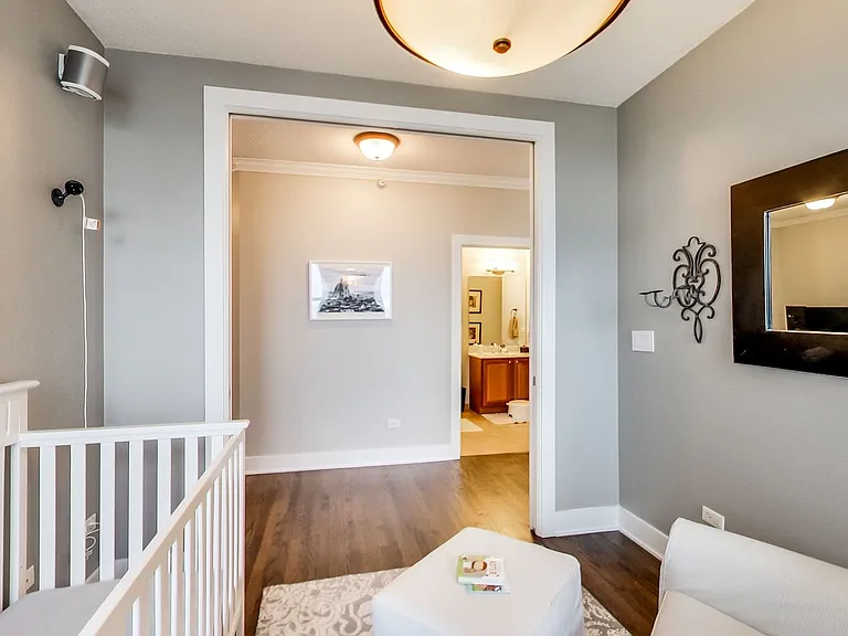 1717 S Prairie Ave — Photo 10
