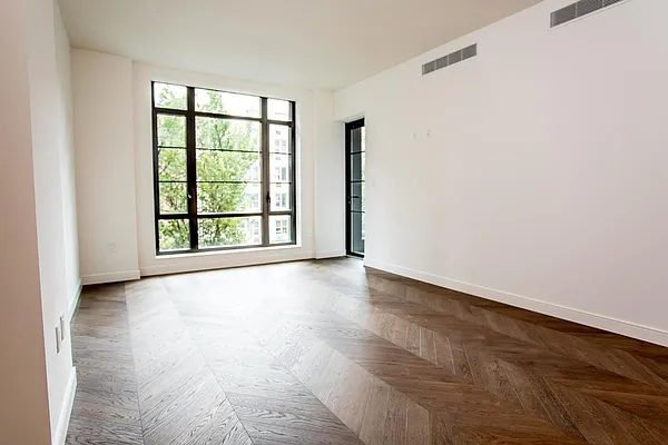 Rented by R New York | media 23