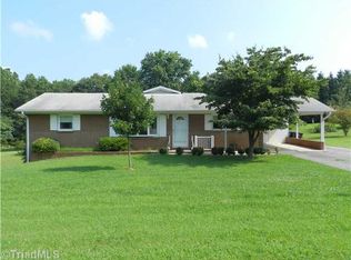 1207 Neva Ln, Winston Salem, NC 27107