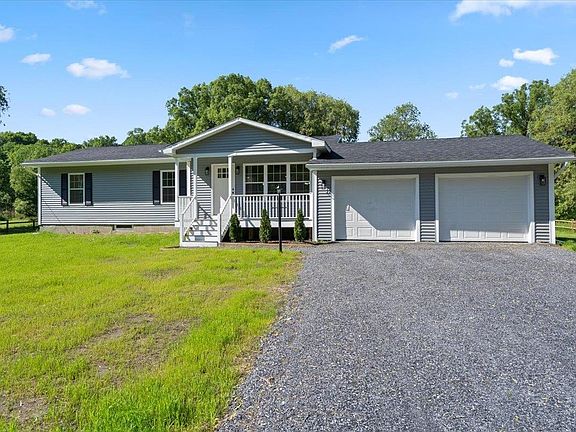 2nd image of 114 Cobble Hill Road