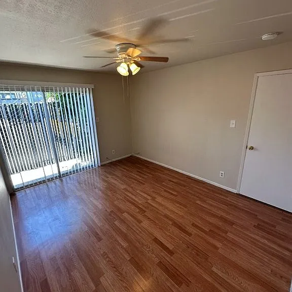 586 Berry Ave #3 — Photo 7