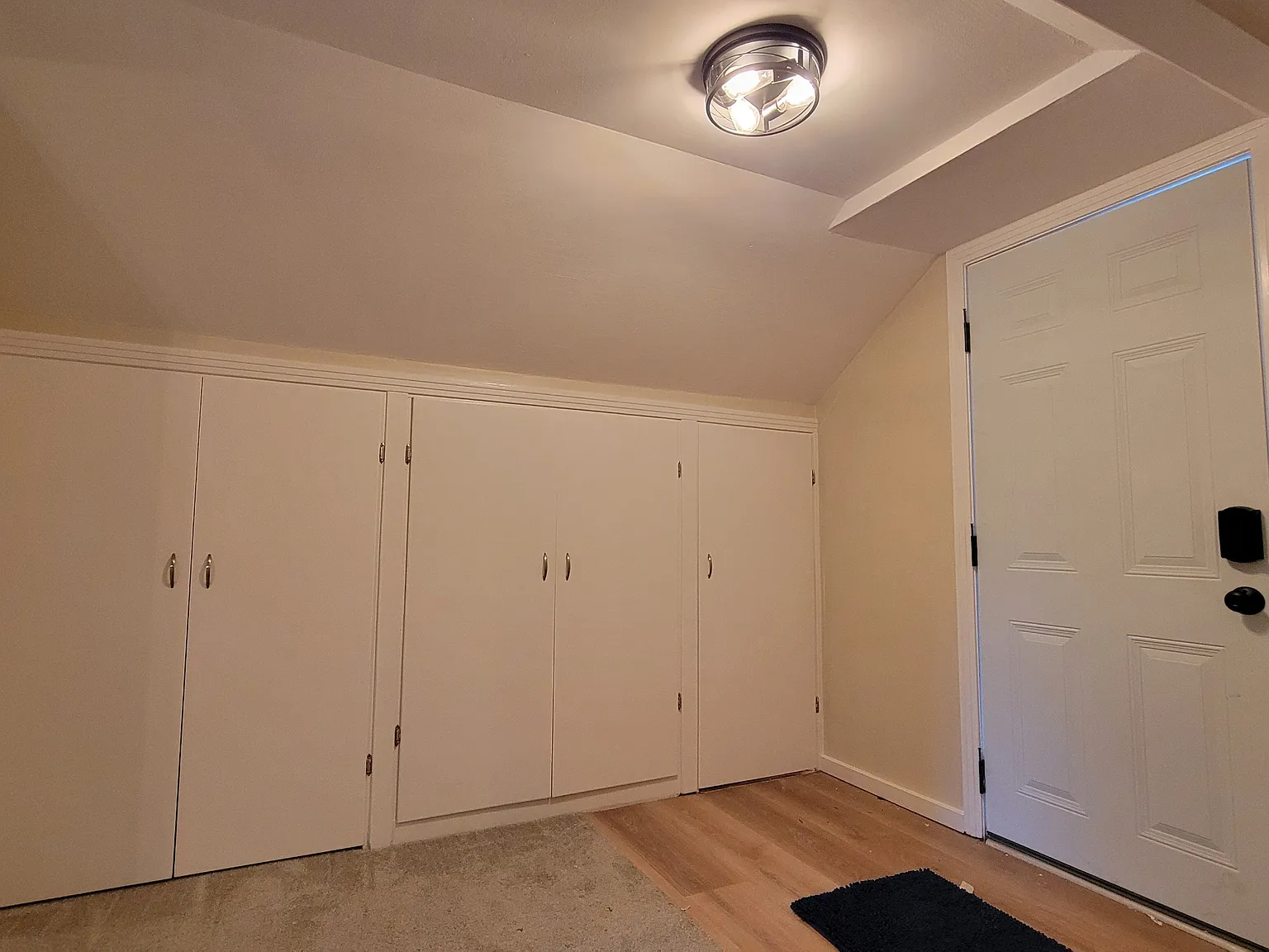 1 bed, 567 sqft, $1,350 — Photo 2
