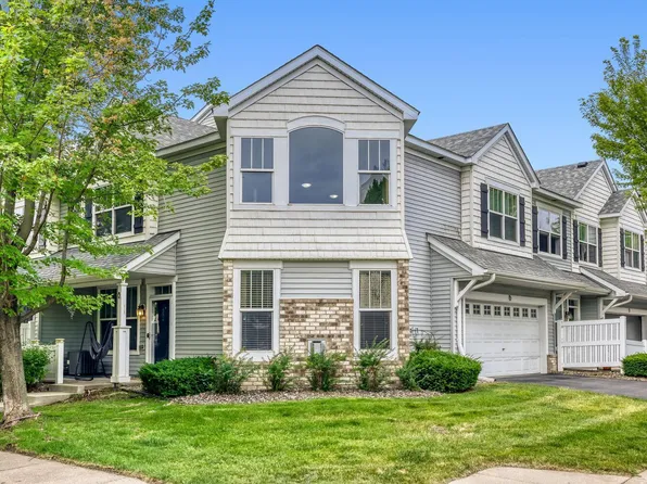 3033 Chamberlain St N #4, Maplewood, MN 55109