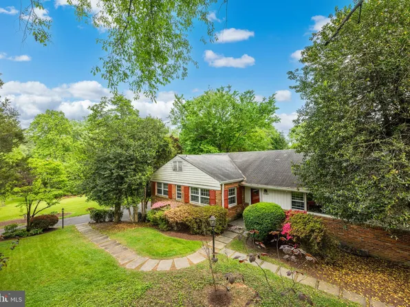 6627 Fletcher Ln, Mc Lean, VA 22101