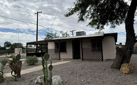 368 E Alturas St — Photo 16