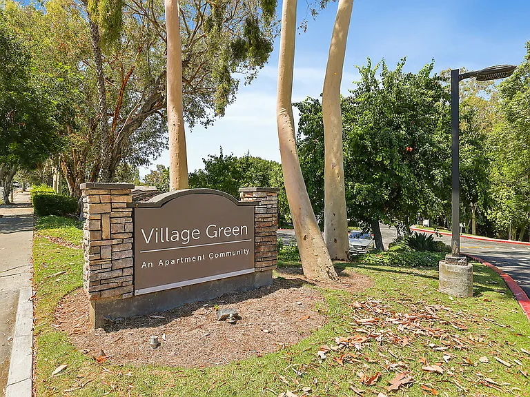 Village Green — Photo 33