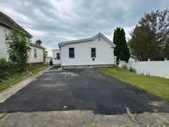 15 York St, Haverhill, MA 01830