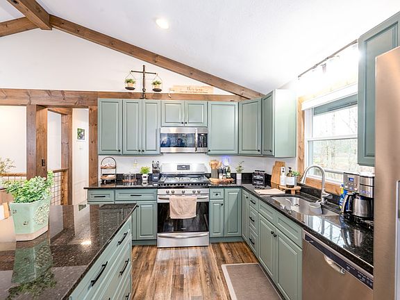3rd image of 206 Hedden Road