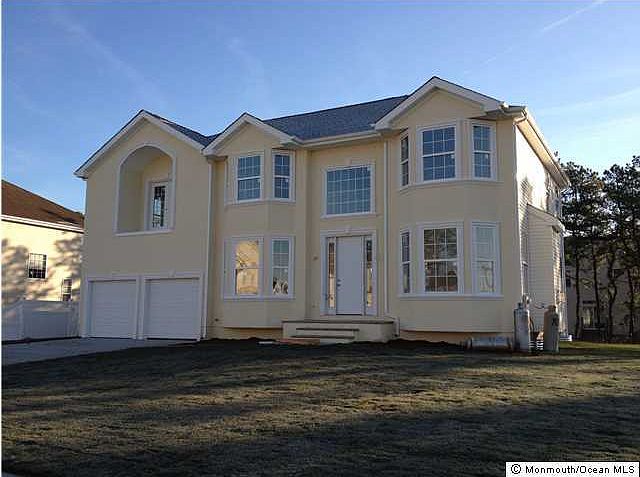 2nd image of 385 Hopedale Drive