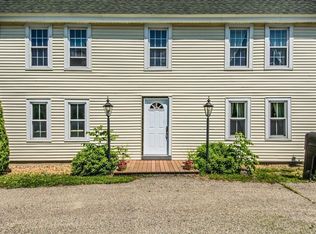 8 W Main St, Brookfield, MA 01506