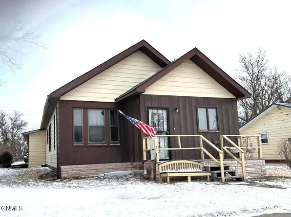 301 Main St, Wing, ND 58494
