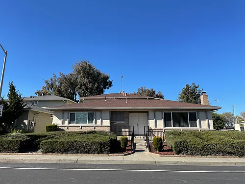 760 Harvard Ave #1 Photo 1