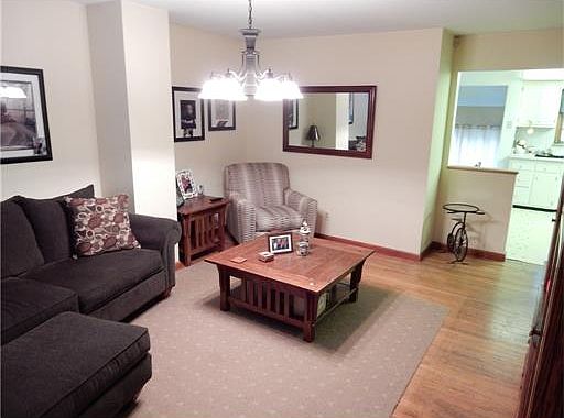 3rd image of 95 Gaywood Ave