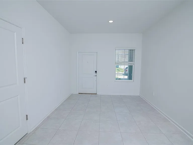 2642 Runners Cir — Photo 15