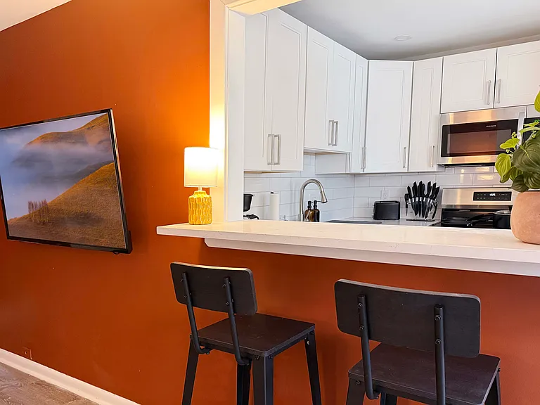 711 Harry St #3A — Photo 3