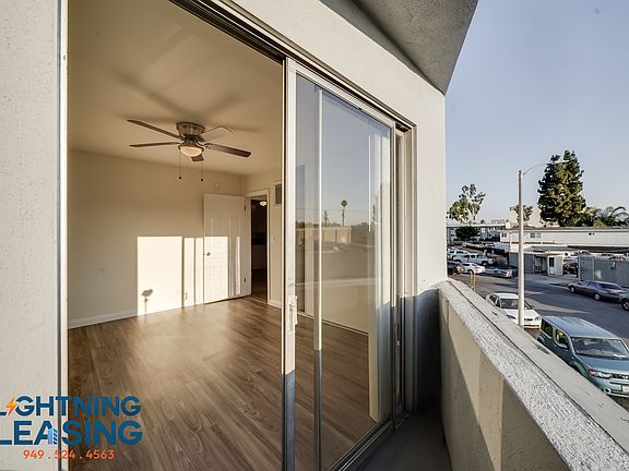 3rd image of 11615 Sylvan St #16-9