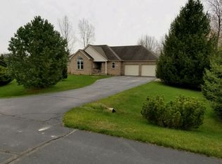 709 Wallace Trl, Oxford, MI