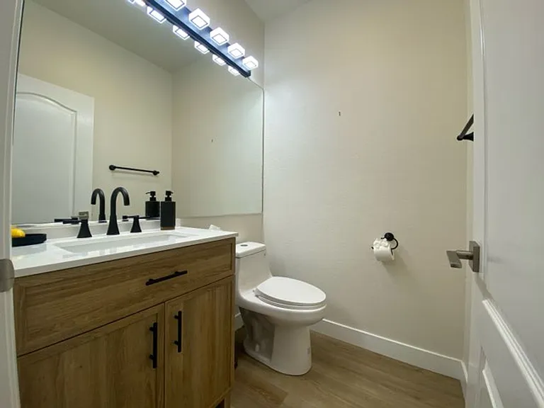 4926 Lassen Dr — Photo 11