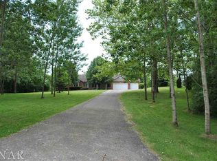 699 Kickapoo Dr, Danvers, IL 61732