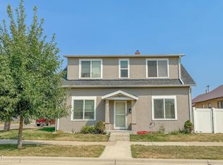 422 4th Ave E, Williston, ND 58801