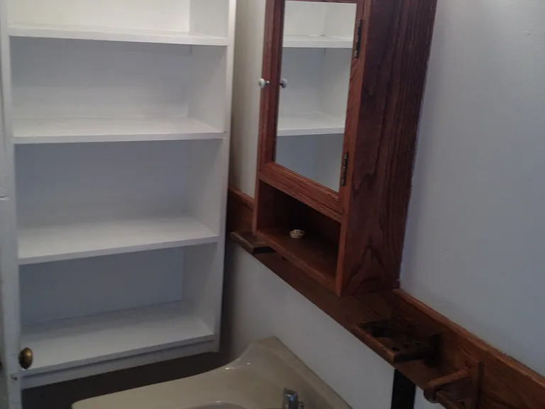 207 Linn St #2 — Photo 9