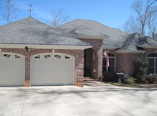 256 Parkview Dr, Fair Play, SC 29643