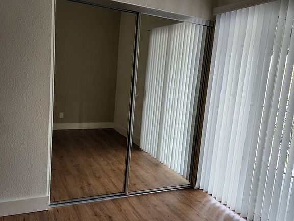 5th image of 302 E Broadway APT 301