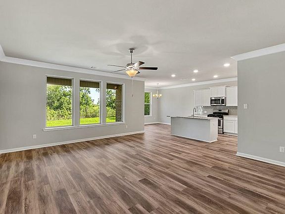 4th image of 3287 Fairwood Ln