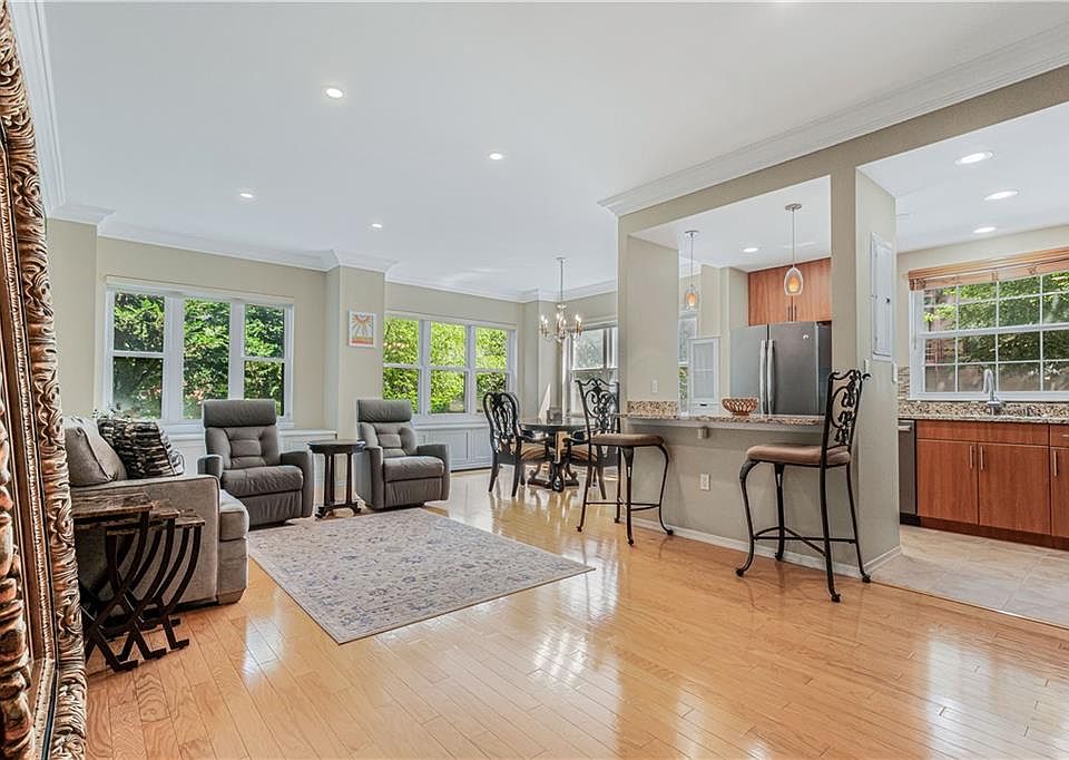 1st image of 55 Oceana Dr E #1B