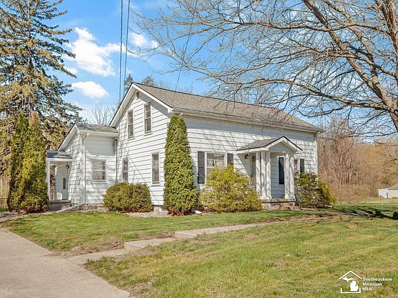 2nd image of 10757 Summerfield Rd