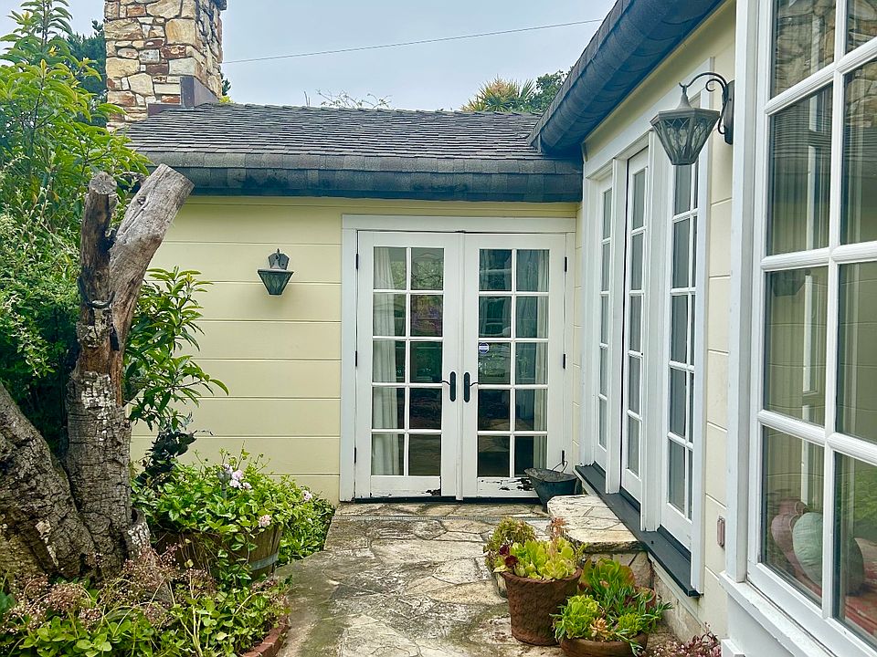 Small side patio