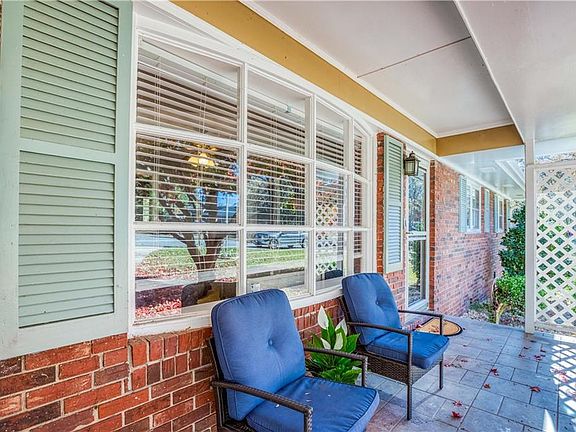 4th image of 23 Woodland Rd