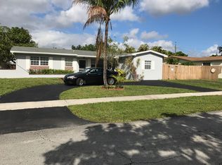 720 SW 64th Pkwy, Pembroke Pines, FL 33023