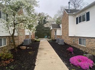 449 Graham Rd APT 15, Cuyahoga Falls, OH 44221
