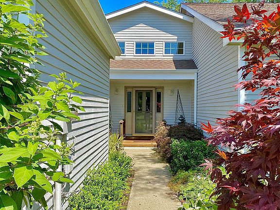 2nd image of 97 Sandalwood Ln