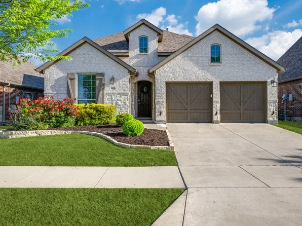 863 Forest St, Aubrey, TX 76227