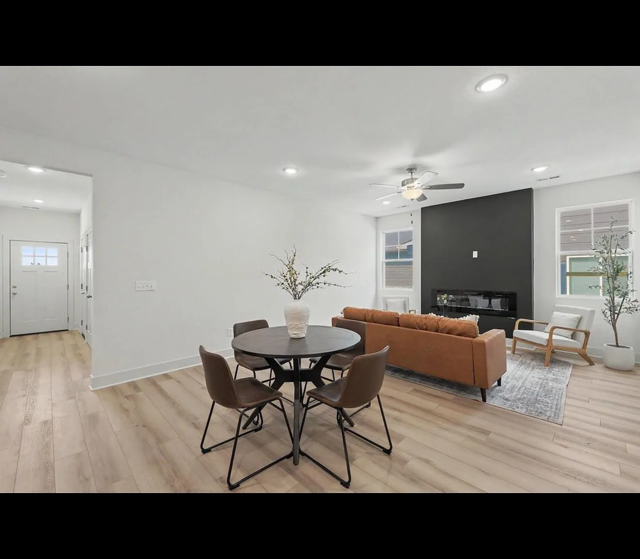 4 bed, 1576 sqft, $1,800 — Photo 3