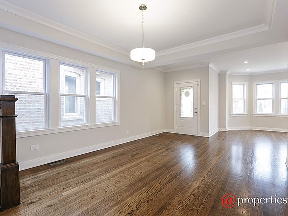 Living Room / Dining Room